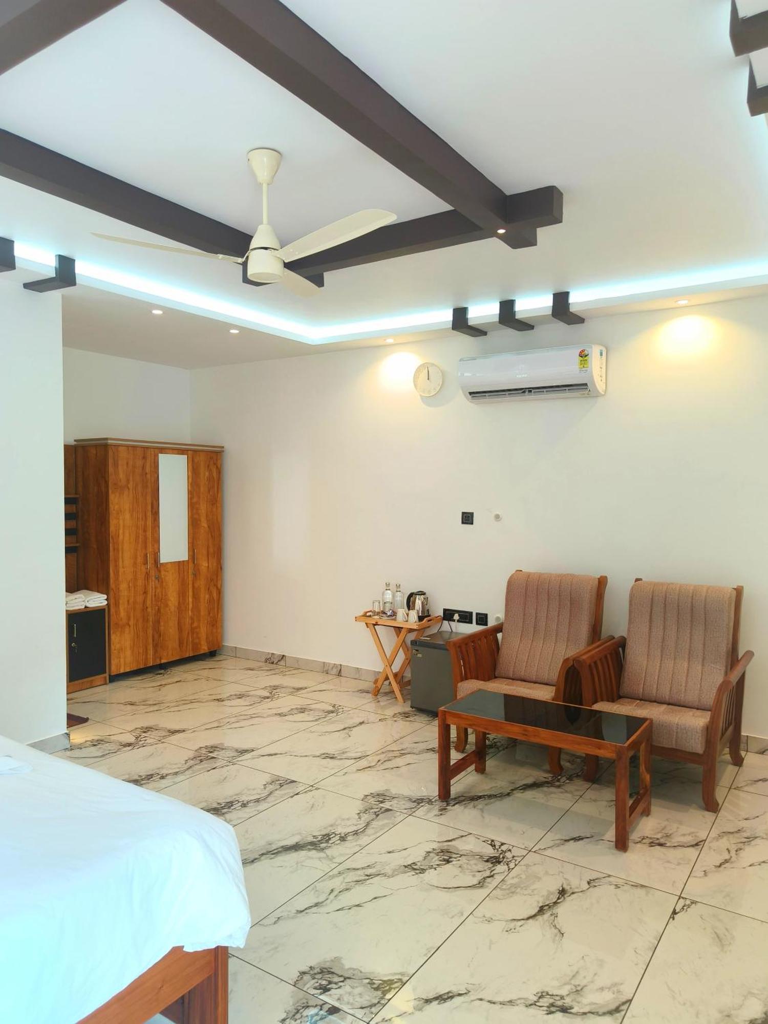 Wavealokam Beach Retreat Варкала Екстер'єр фото