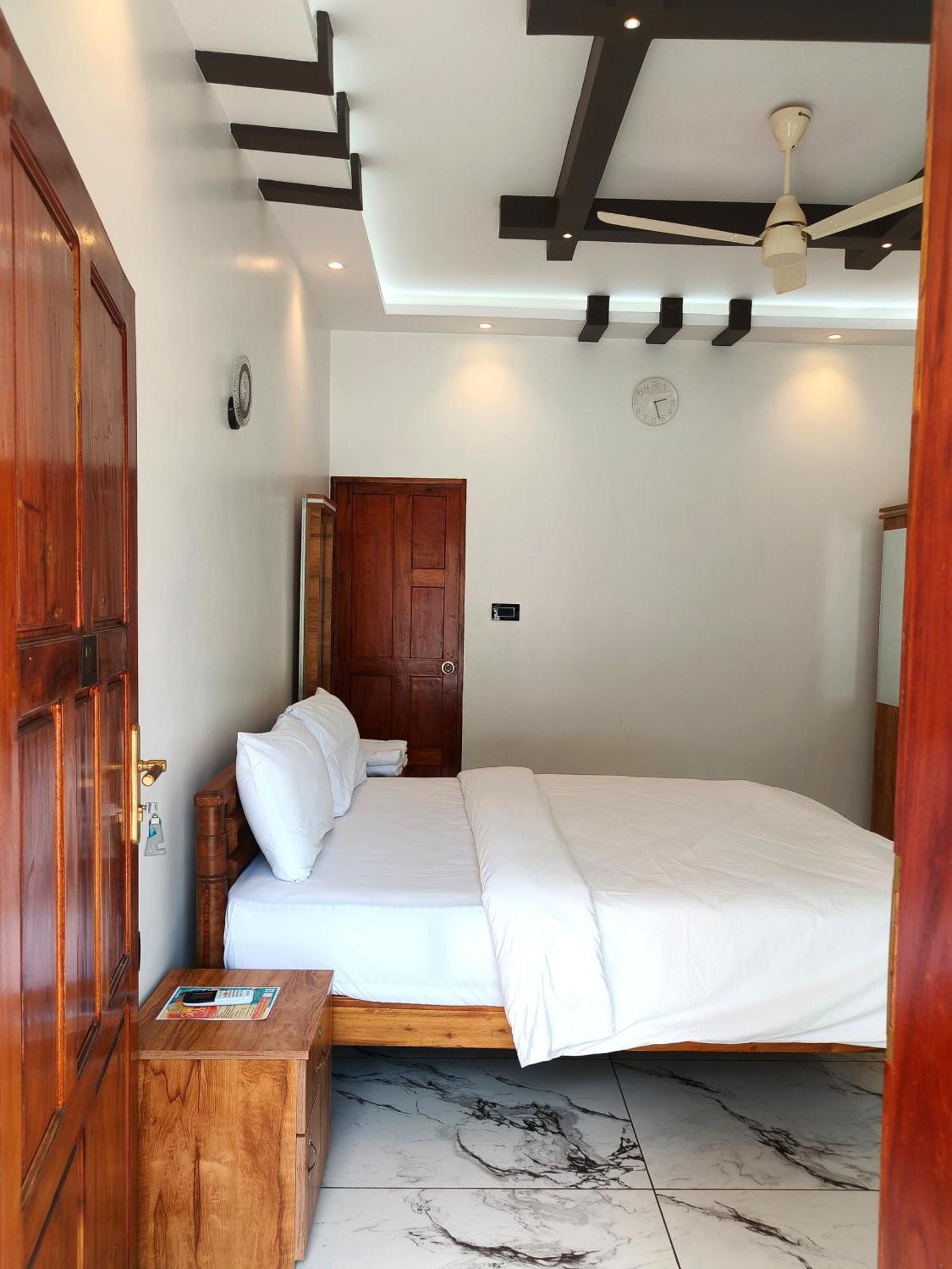 Wavealokam Beach Retreat Варкала Екстер'єр фото