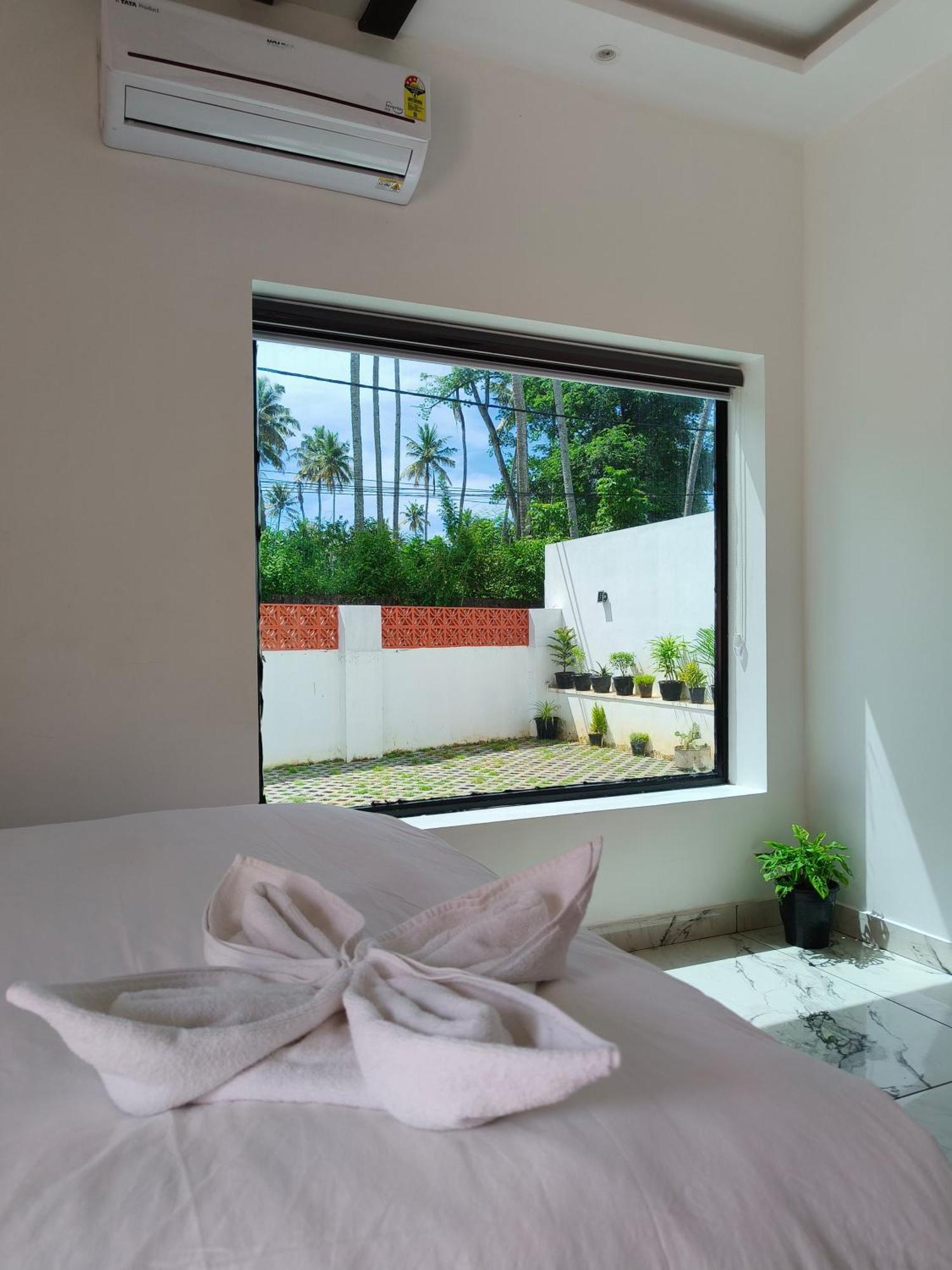 Wavealokam Beach Retreat Варкала Екстер'єр фото