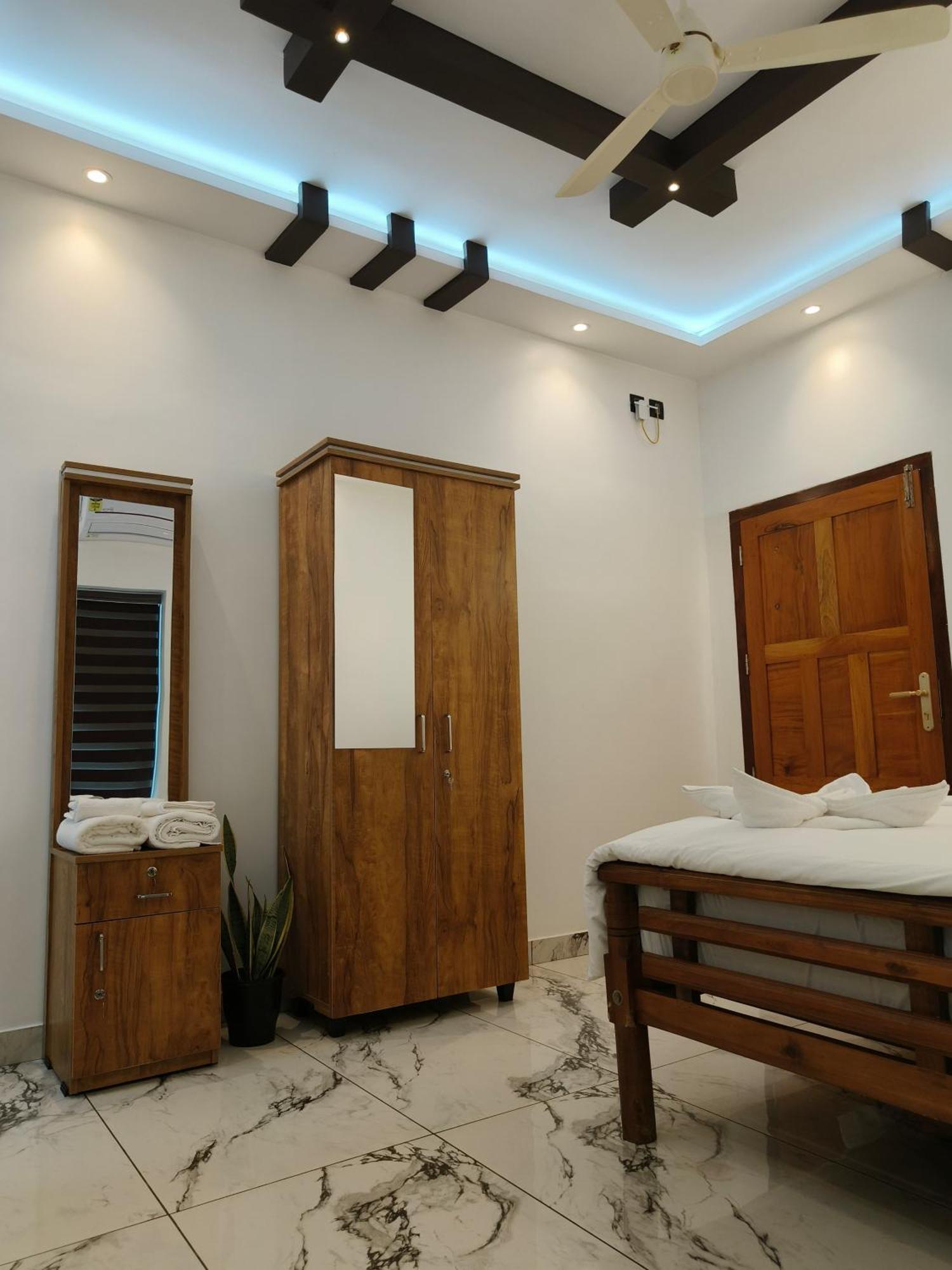 Wavealokam Beach Retreat Варкала Екстер'єр фото